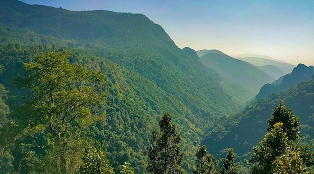 Cherish your pastimes with pleasant weather and lush greenery at the hill station of Daringbadi, the ‘Kashmir of Odisha’